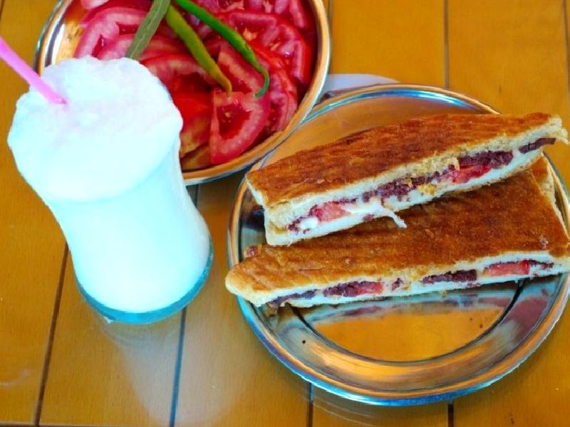 Susurluk Ayranı Ve Tostu Nasıl Yapılır?