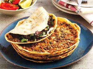 Tavada Lahmacun Nasıl Yapılır?