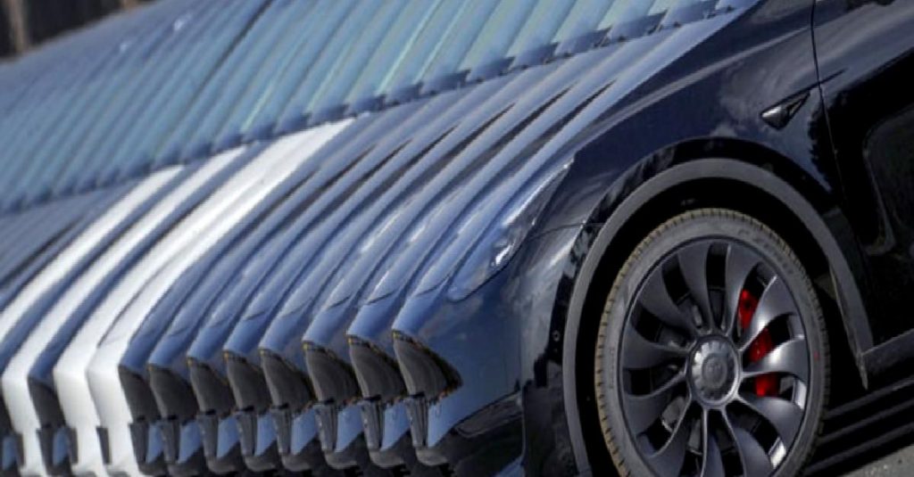 Tesla Giga Berlin’de üretilen Model Y araçlar sahipleriyle buluşuyor