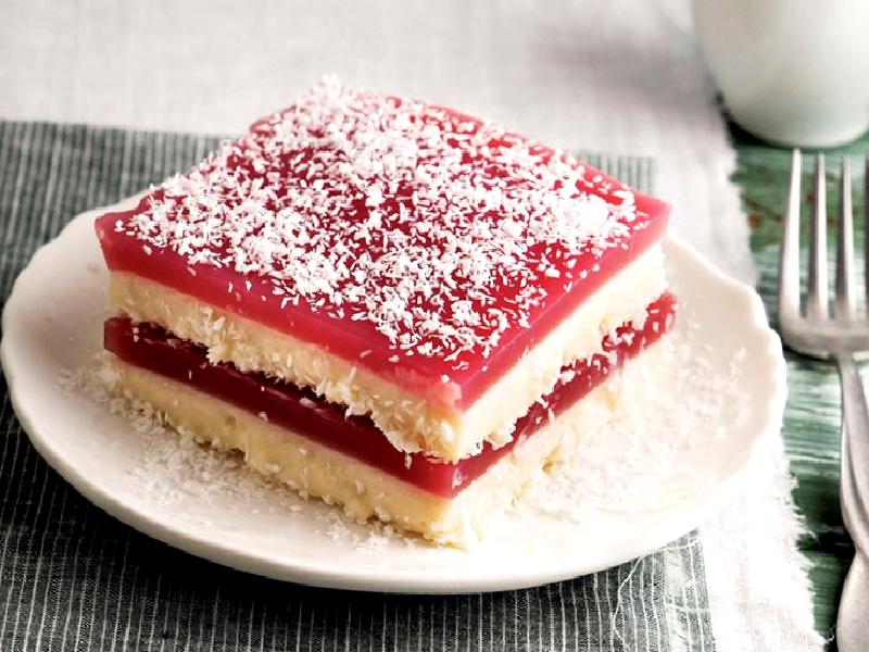 VİŞNE PELTELİ MUHALLEBİ Nasıl Yapılır?