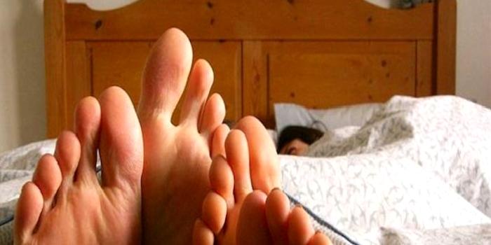 “Yatağa İki Kişi Girin”