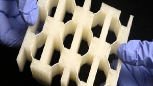 Yeni darbe emici malzeme, metal kadar güçlü ancak çok daha hafif