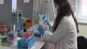 Yerli viral vektör koronavirüs aşısı çalışmalarına yalnızca 2 gönüllü katıldı