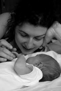 “YETERİNCE İYİ ANNE” OLABİLMEK