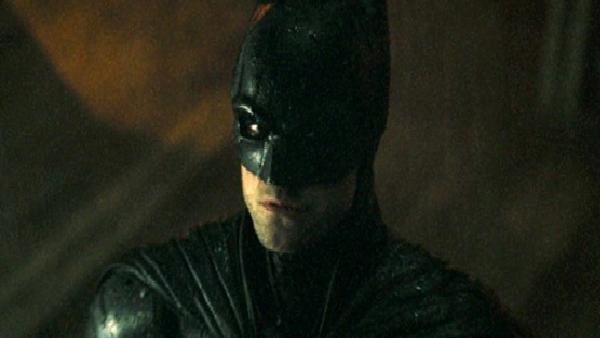 Yılın beklenen filmi The Batman’den bir sahne paylaşıldı
