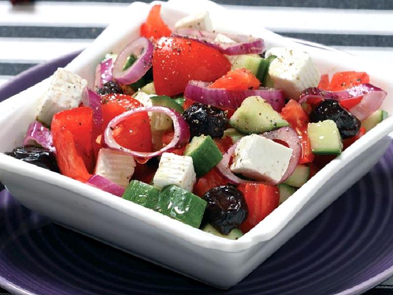YUNAN SALATASI Nasıl Yapılır?