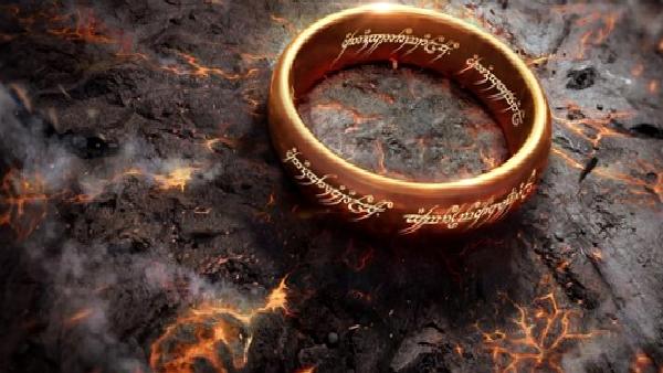 Yüzüklerin Efendisi ve Hobbit’in film ve oyun hakları açık arttırmaya çıkıyor