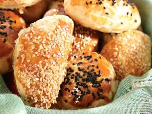 Zeytinli pratik poğaça Nasıl Yapılır?