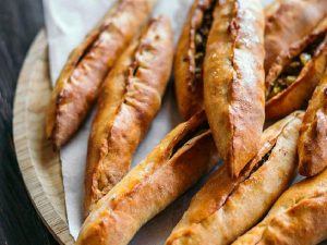 ZEYTİNLİ VE KIYMALI MİNİ PİDELER Nasıl Yapılır?