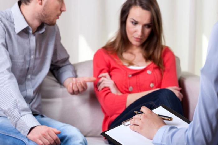 Aile Danışmanı Kimdir, Danışmanlıkta Nasıl Bir Yol İzlenir?