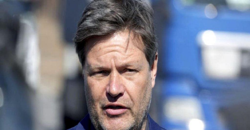 Almanya Ekonomi Bakanı: Rusya’ya kömür ambargosuna açığız