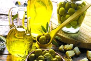 Altın Biter, Zeytinyağı Bitmez