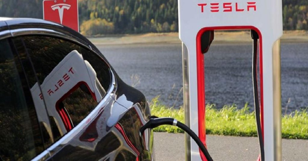 Biden yönetiminden elektrikli araç zirvesi