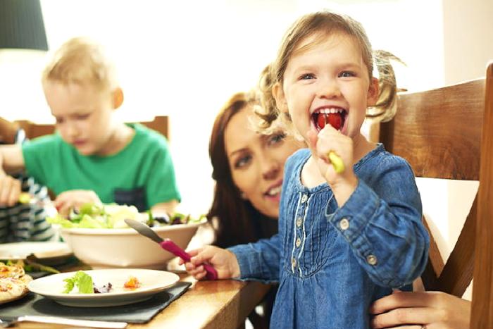 Çocuğumun Dişlerini Nasıl Fırçalamalıyım?