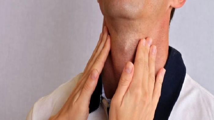 COVİD-19’lu Günlerde Tiroid Hastalarına Tavsiyeler