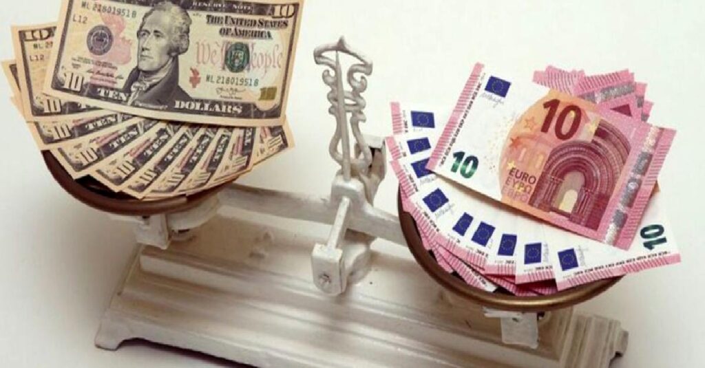 Euro/dolar 2020’den beri en düşük seviyede