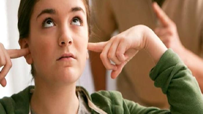 Evdeki Öfkeli Ergene Dikkat!