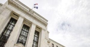 Fed/Waller: Faiz artışı resesyona neden olmadan yapılmalı