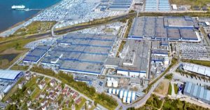 Ford’un ilk elektrikli ticari modeli E-Transit hattan indi