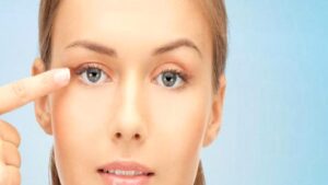 Göz Kapağı Düşüklüğü