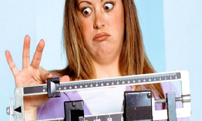 İDEAL KİLODA OLMADIĞINI FARKEDİŞ