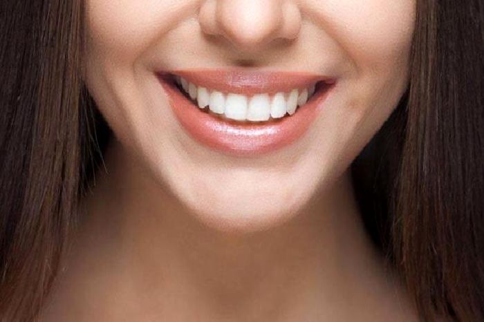 İleri Derecede Çene Kemiği Erimesinde İmplant Tedavisi