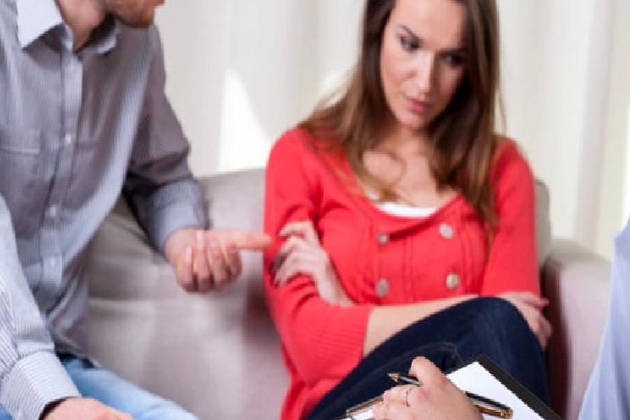 İlişkiler Farklı Ama Bitme Nedenleri Aynı