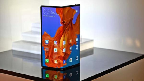 Katlanabilir Huawei Mate X3, Nisan ayında geliyor: Sürpriz işlemci detayı
