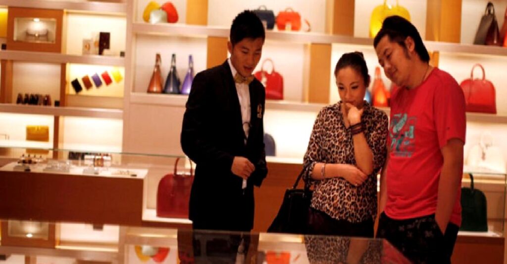 Lüks tüketim devinin satışlarını savaş da durdurmadı