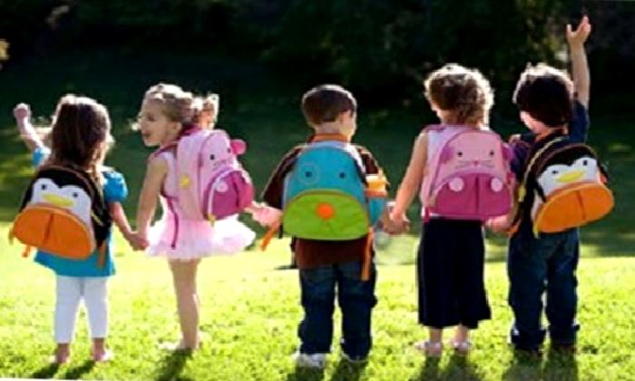 OKUL ÇAĞINDAKİ ÇOCUKLARIN SIRT AĞRILARI ÇANTALARINDAN KAYNAKLANIYOR!