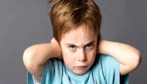 Otizm Nedir? Sebebi Nedir? Kimlerde Görülür?
