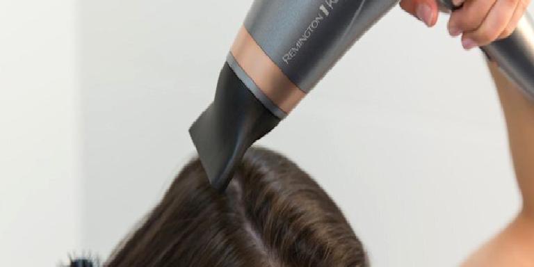 SAÇ KURUTMA MAKİNESİ SEÇERKEN NELERE DİKKAT EDİLMELİ?