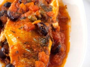 Fırında Pişmiş Sicilyan Levrek Nasıl Yapılır?