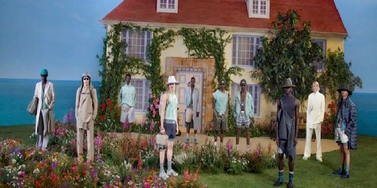DIOR YAZ 2023 ERKEK DEFİLESİ