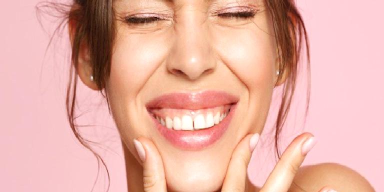 ZİRKONYUM DİŞ KAPLAMASI HAKKINDA BİLMENİZ GEREKENLER