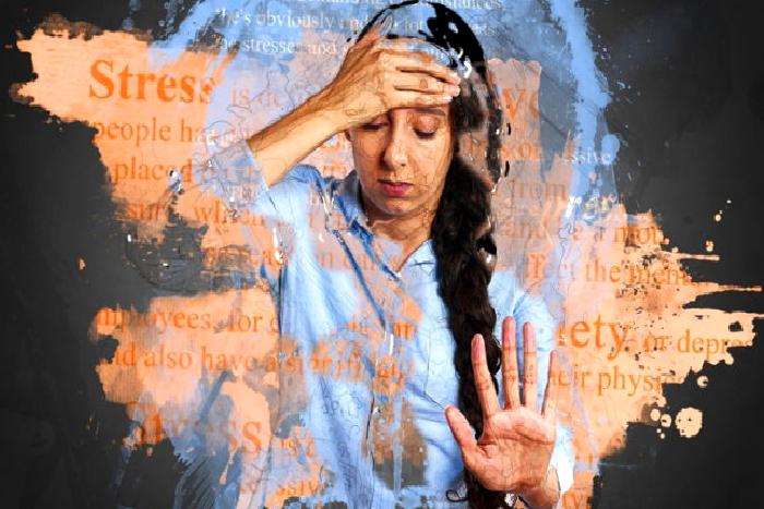 Kaygı Bir Bardak Su Gibidir