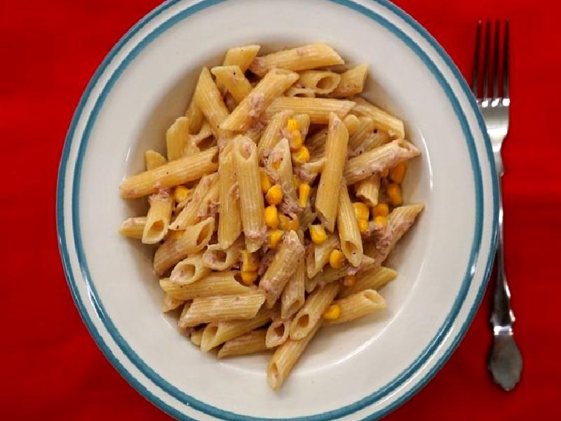 Ton Balıklı Kremalı Makarna Nasıl Yapılır?