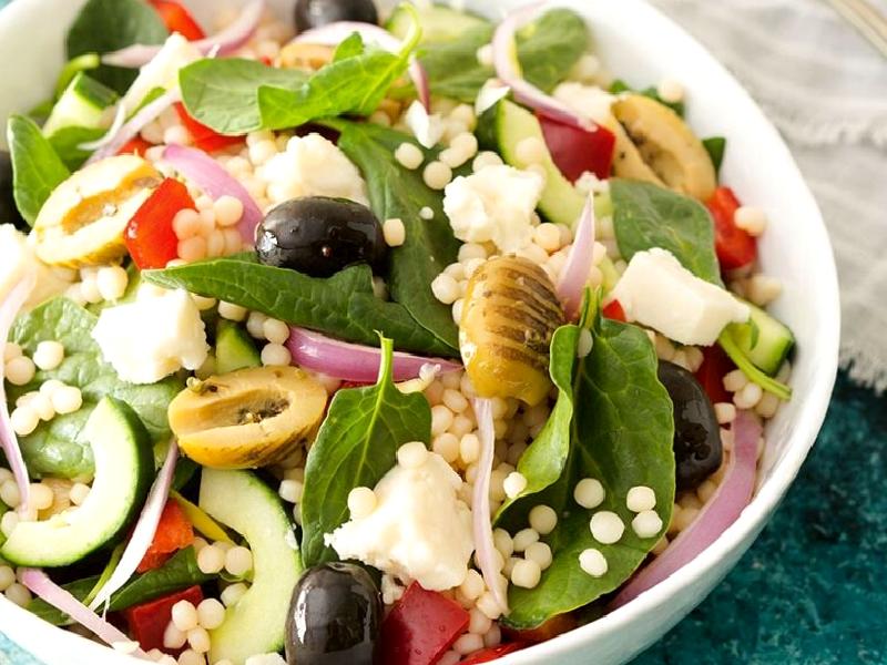 Akdeniz Usulü Kuskus Salatası Nasıl Yapılır?