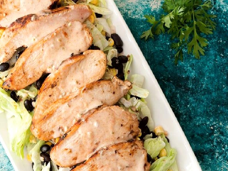 Ekşi Krema Soslu Tavuklu Salata Nasıl Yapılır?