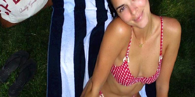 KENDALL JENNER’IN PÖTİKARELİ BİKİNİSİNDEN İLHAM ALIYORUZ