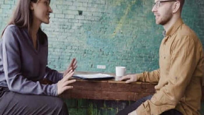 Love Bombing (Sevgi Bombardımanı)