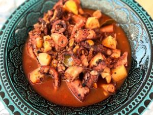 Ahtapot Yahni Nasıl Yapılır?