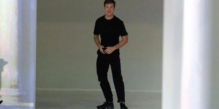 BURBERRY’NİN YENİ KREATİF DİREKTÖRÜ DANIEL LEE OLDU