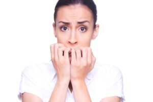 Çocuğum Tek Başına Kalmaktan Korkuyor. Ne Yapmalıyım?’