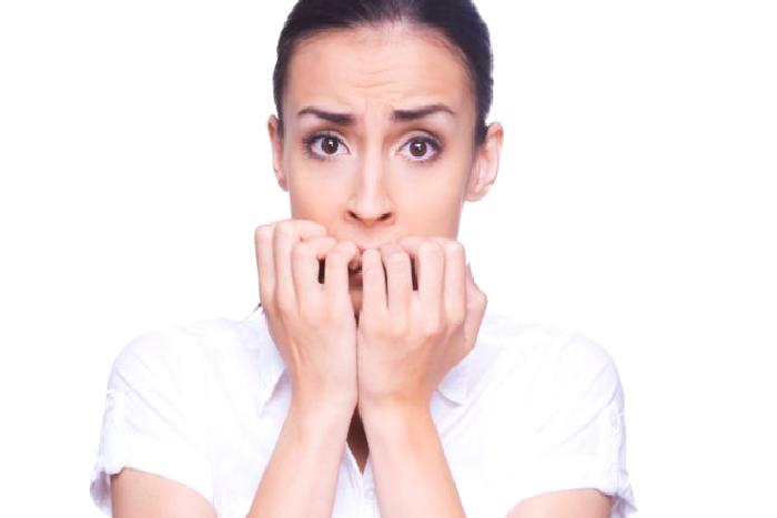 Çocuğum Tek Başına Kalmaktan Korkuyor. Ne Yapmalıyım?’