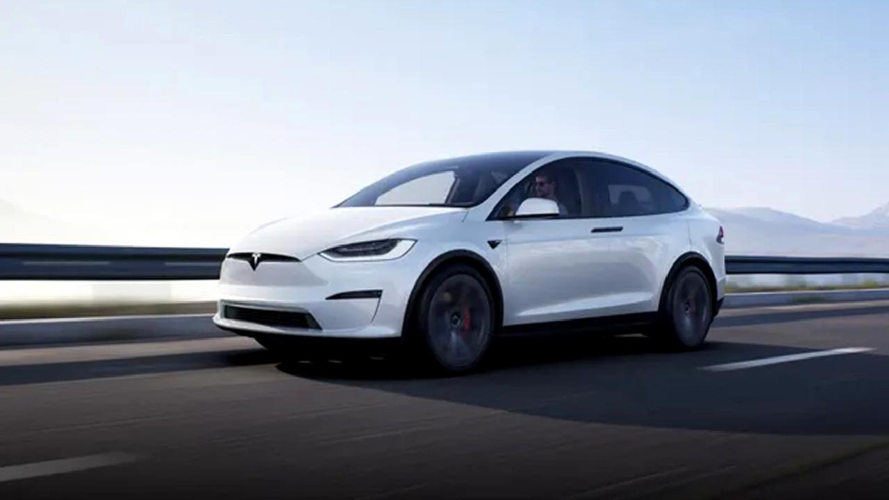 Çok sayıda Tesla Model X, emniyet kemeri sorunu nedeniyle geri çağrılabilir