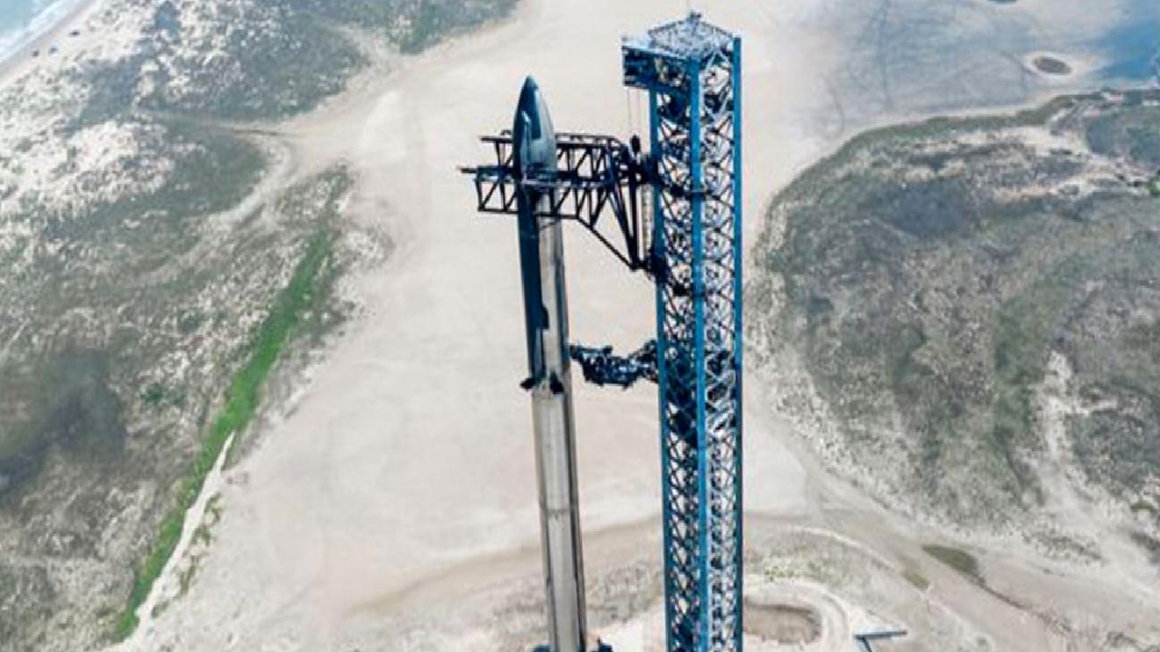 Elon Musk’ın dev roketi Starship bir kez daha rampada: Büyük fırlatmayı canlı olarak izleyin