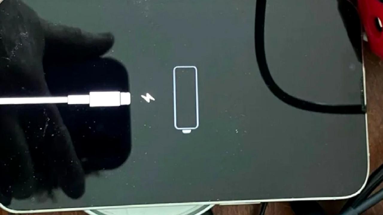 Bir yıl boyunca gölün dibinde kalan kayıp iPhone’un halen çalışıyor olması herkesi şaşırttı