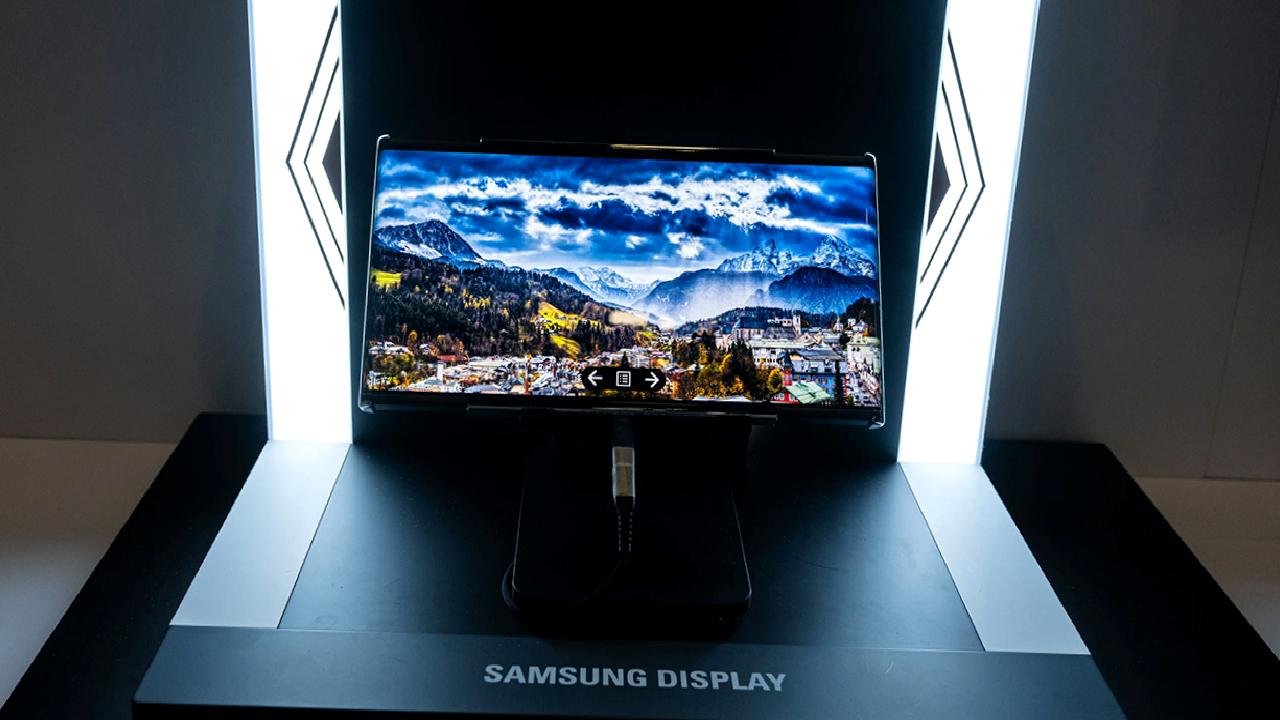 Samsung, katlanabilir telefonlarına “kaydırılabilir” bir model ekleyebilir