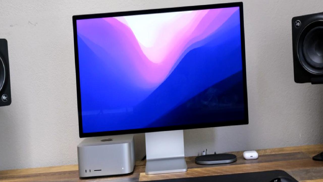 Apple, mevcut monitörlerinde olmayan özel bir yeteneğe sahip, yeni bir monitör üzerinde çalışıyor